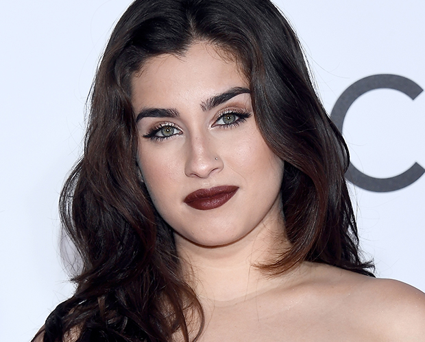 peoples-choice-awards-lauren-jauregui