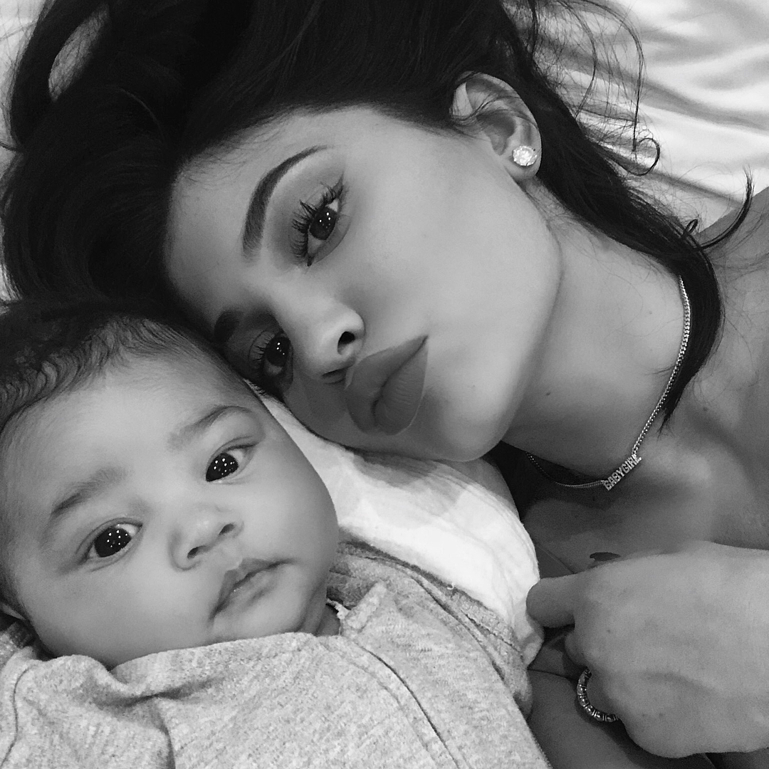 Kylie Jenner e a fofíssima Stormi Webster.