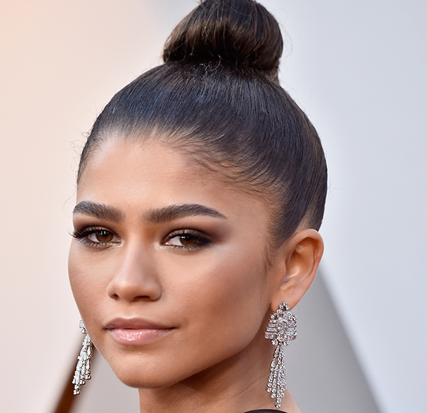 makes-famosas-Oscar-2018-zendaya]