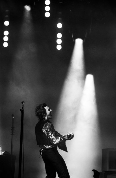 Boatos que Harry Styles não é gente, é anjo! Boatos que Harry Styles não é gente, é anjo!