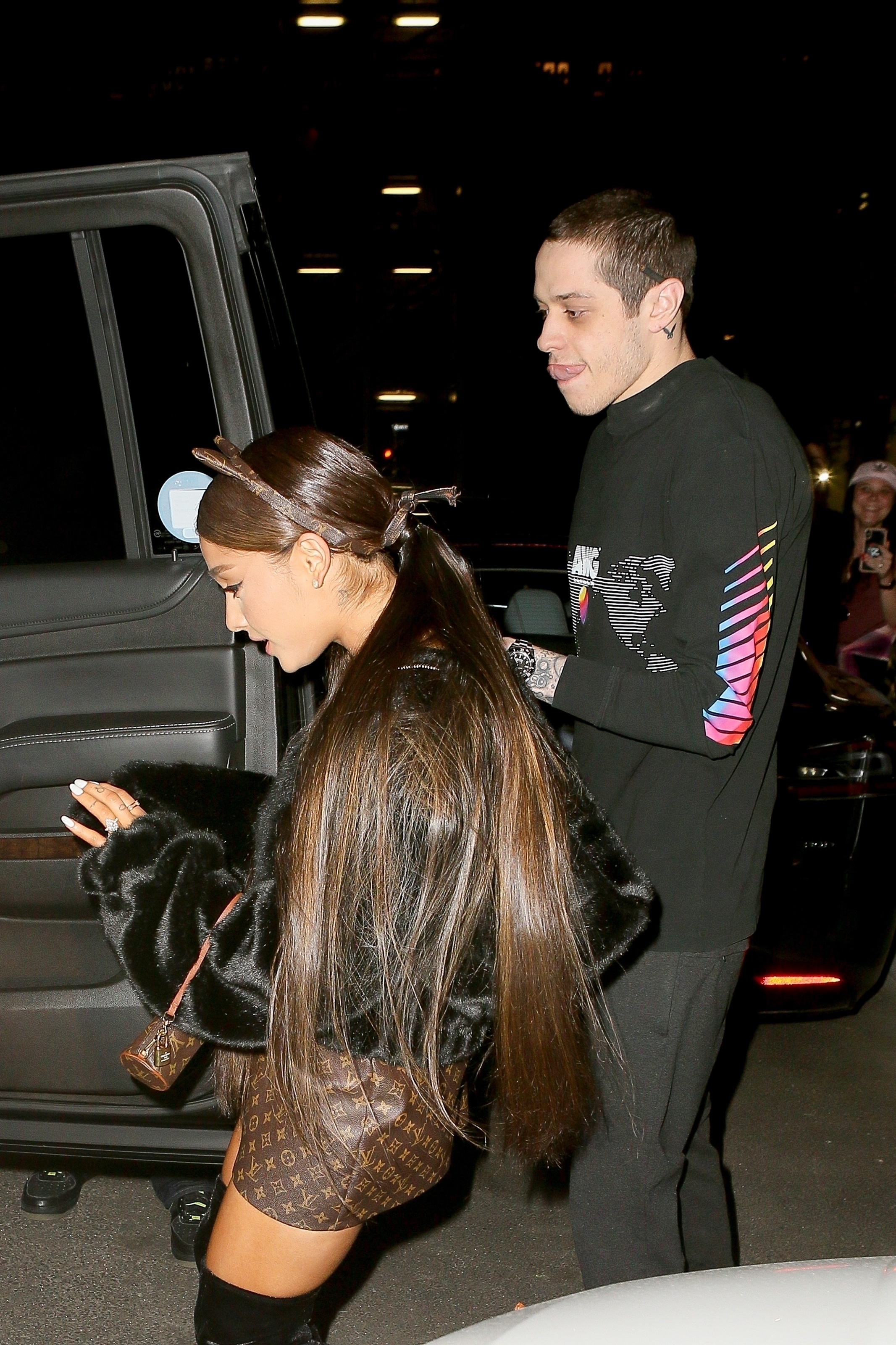 ariana-grande-pete-davidson-street-style