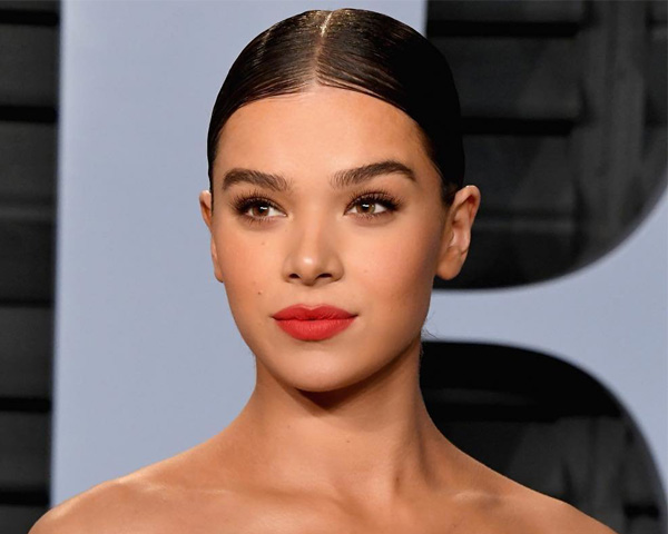 hailee-steinfeld-met-gala-2021 sobrancelhas-hailee-steinfeld