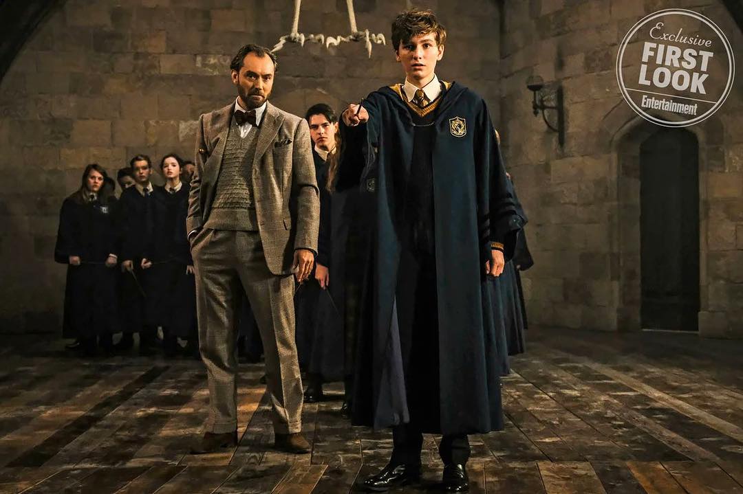 animais-fantasticos-crimes-de-grindelwald-newt-jovem