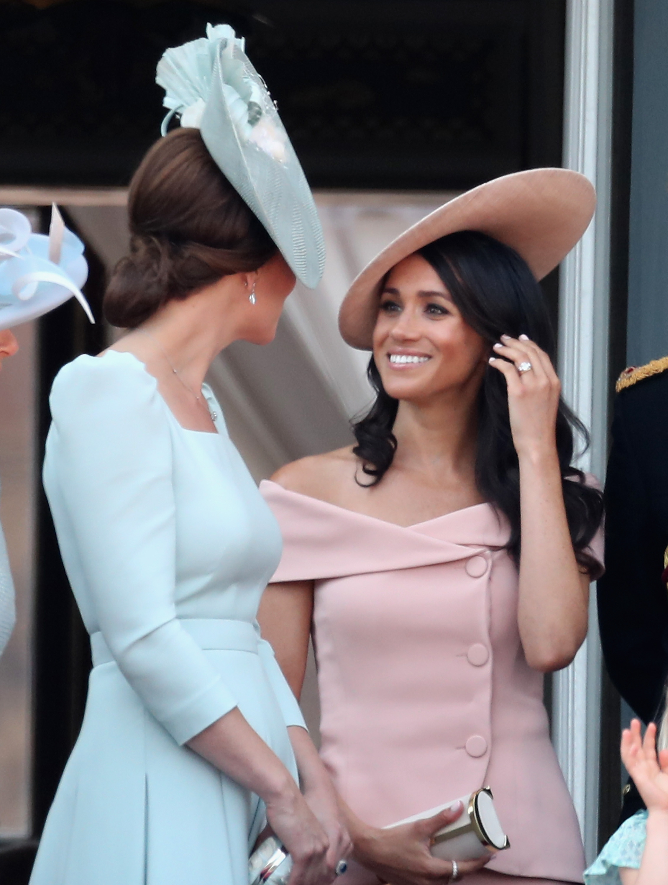 meghan-markle-e-kate-middleton meghan-markle-e-kate-middleton