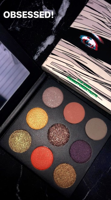 kylie-jenner-halloween-kylie-cosmetics-paleta-de-sombras