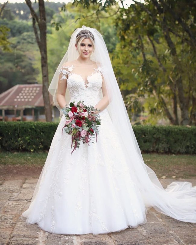 Niina Secrets vestido noiva