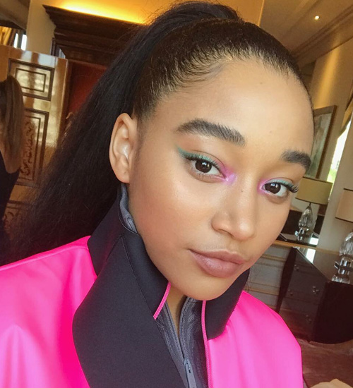 amandla-stenberg-maquiagem-rosa