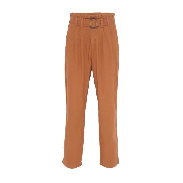 Calça caramelo C&A (R$ 119,99*). Calça caramelo C&A (R$ 119,99*).