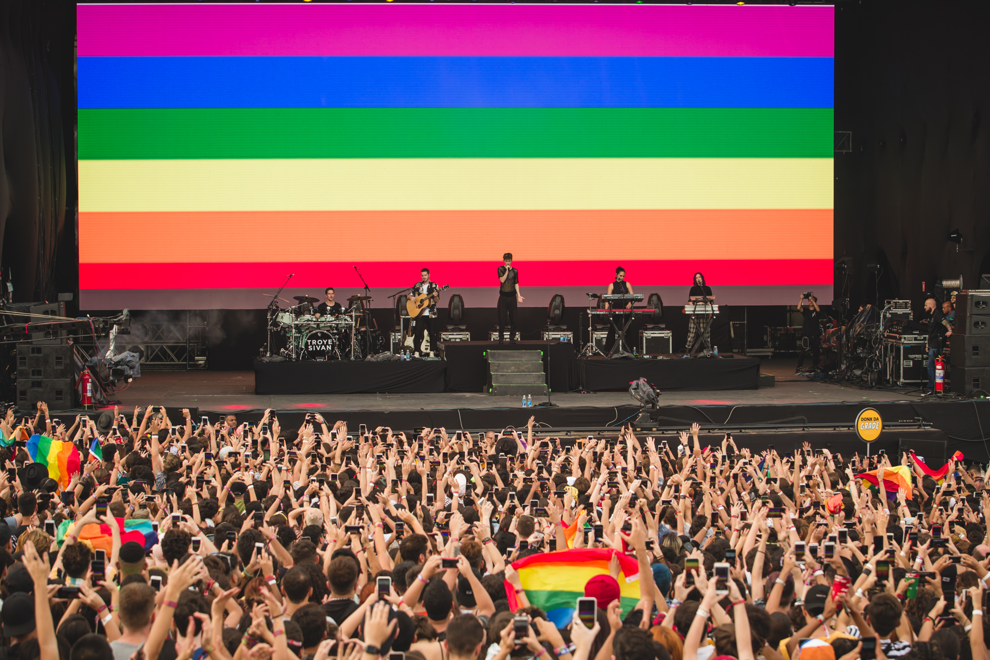 Troye-sivan-lgbt-lollapalooza-2019