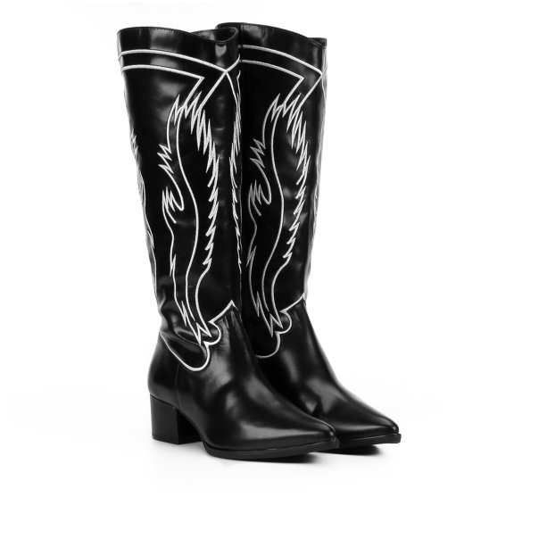 Bota cano alto da Luiza Barcelos para Zattini (RR$ 366,39*). Bota cano alto da Luiza Barcelos para Zattini (RR$ 366,39*).