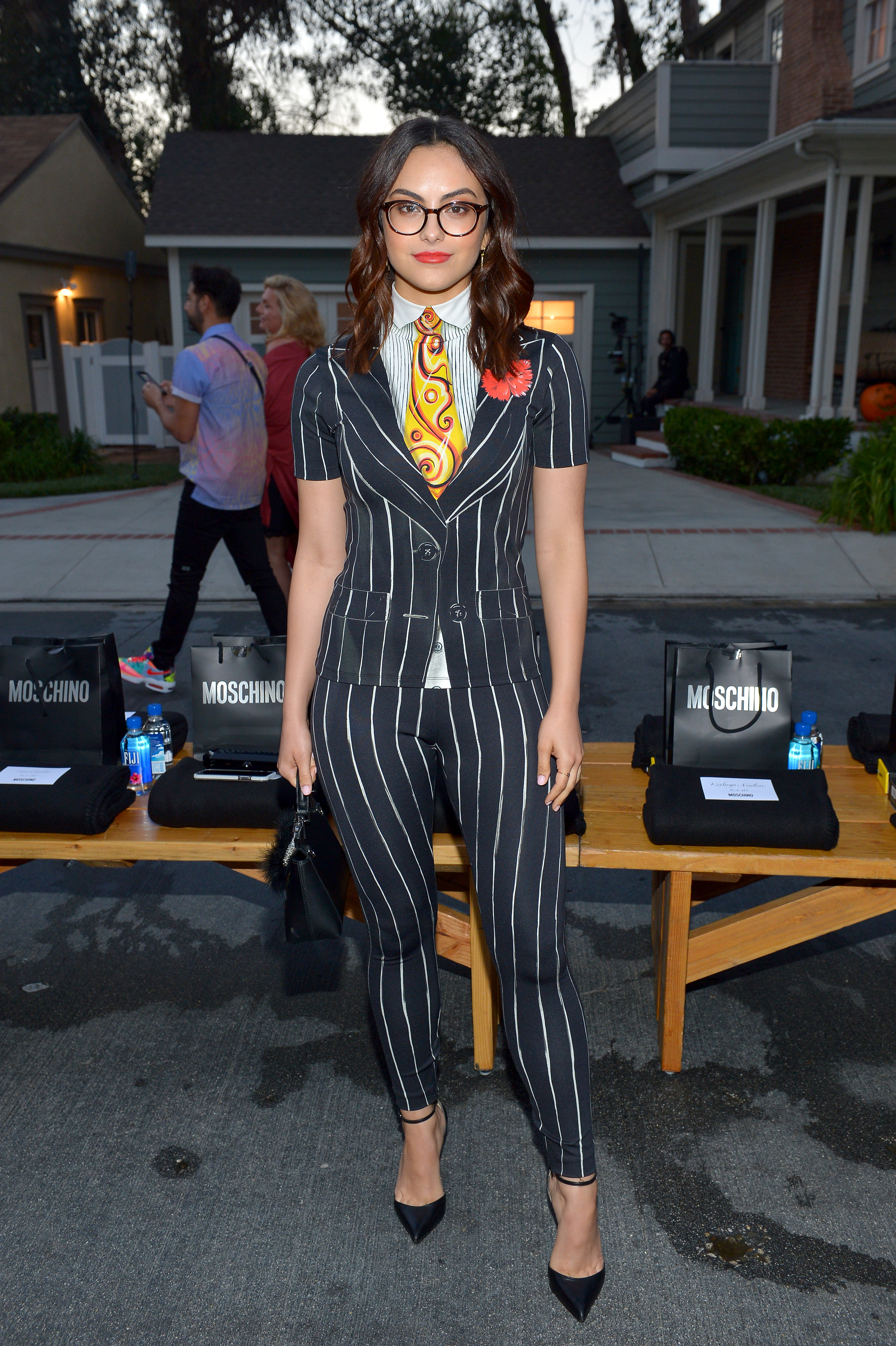 camila-mendes-look-do-dia