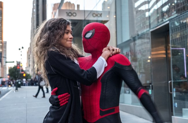 homem-aranha-longe-de-casa MJ (Zendaya) e Peter Parker (Tom Holland) em Homem-Aranha: Longe de Casa