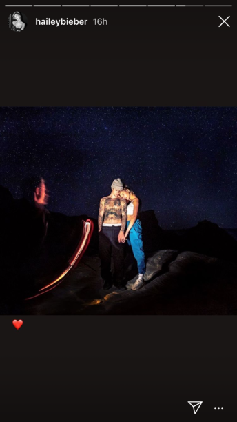 Hailey e Justin Bieber comemoraram 1 ano de casados Hailey e Justin Bieber comemoraram 1 ano de casados