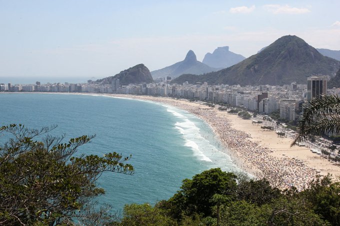 Manchas de óleo podem chegar às praias do Rio de Janeiro em poucos dias