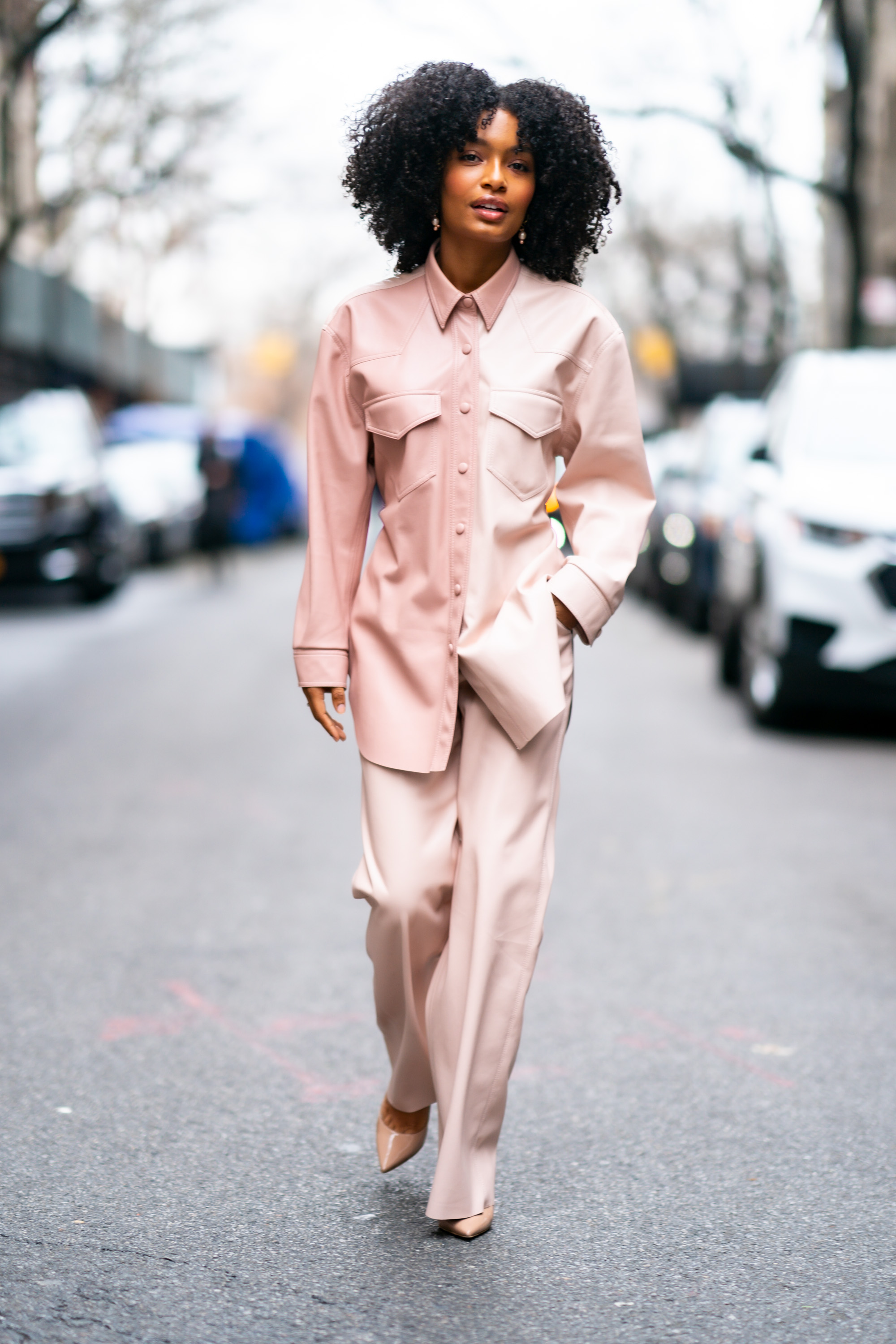 look-do-dia-yara-shahidi