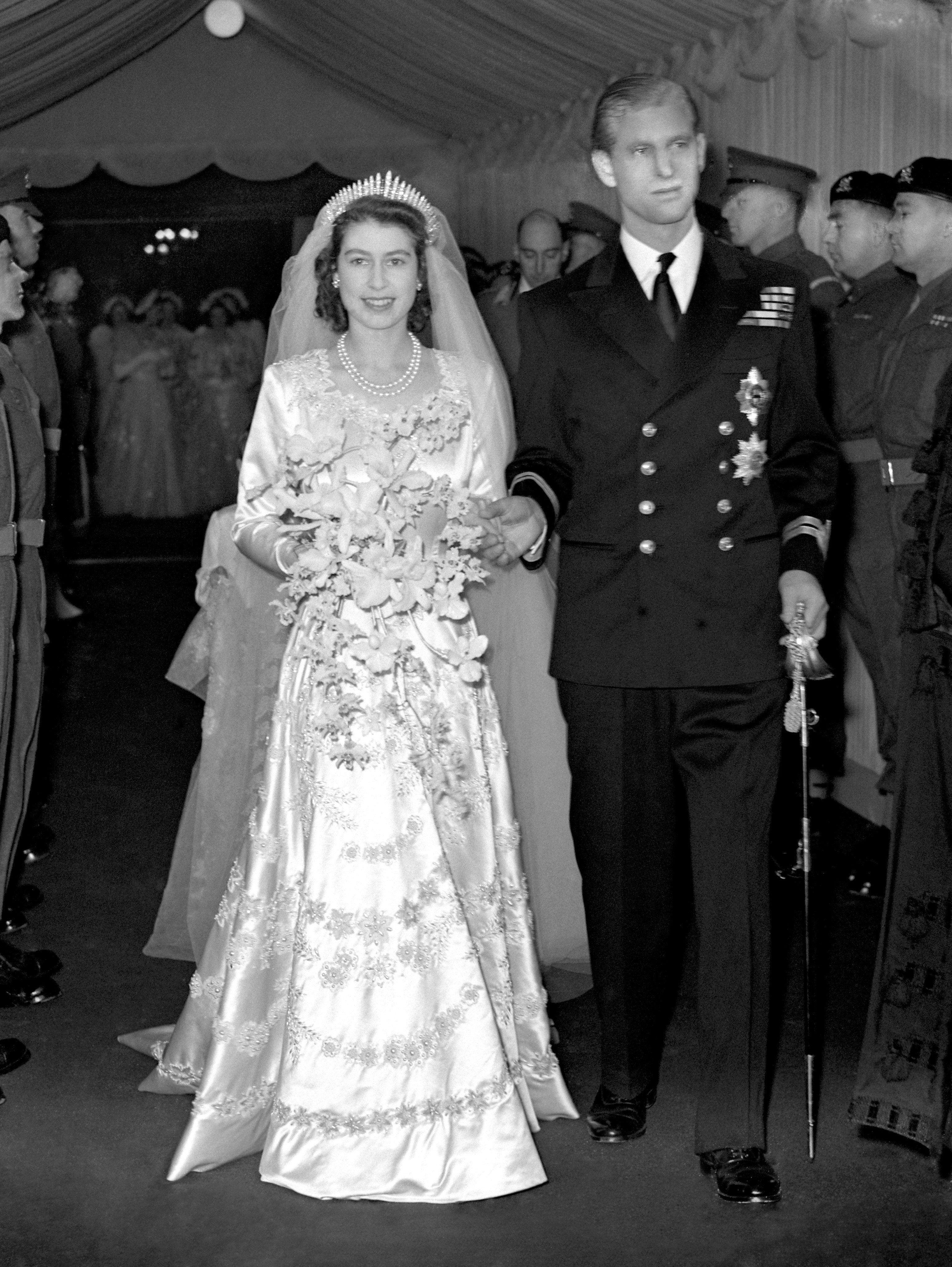 casamento-rainha-elizabeth-tiara-princesa-beatrice