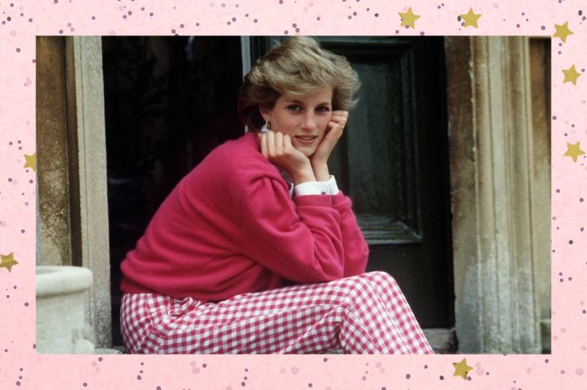 9 curiosidades sobre Lady Diana, eternizada como a “Princesa do Povo” Lady Dis entada na escada