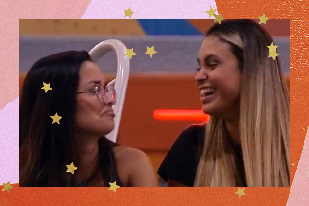 Sarah e Juliette se olhando e sorrindo no BBB21