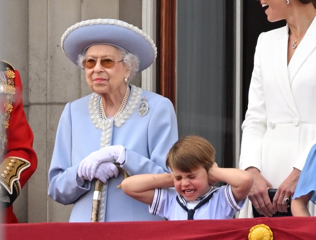 Príncipe Louis durante o Jubilee de Prata da Rainha Elizabeth