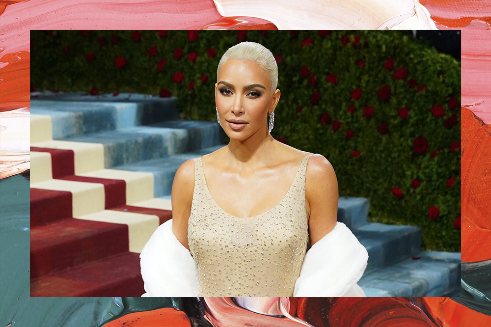 Kim Kardashian usando vestido de Marilyn Monroe no MET Gala 2022