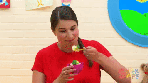 gif de pessoas tomando sorvete gif de pessoas tomando sorvete