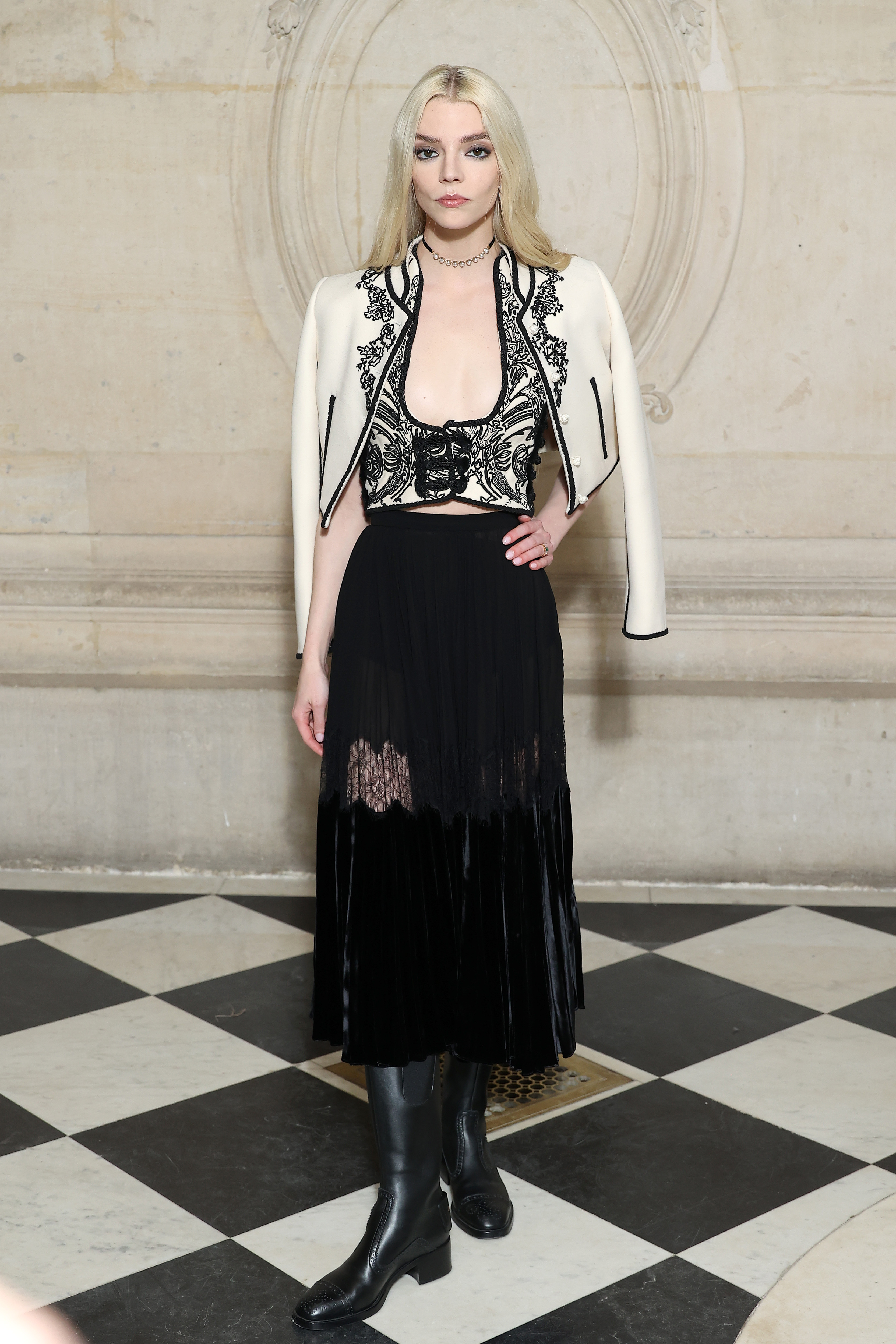 Christian Dior : Photocall – Paris Fashion Week – Haute Couture Spring Summer 2023 Anya Taylor-Joy no desfile de primavera-verão 2023 da Christian Dior na semana de moda de alta-costura em Paris