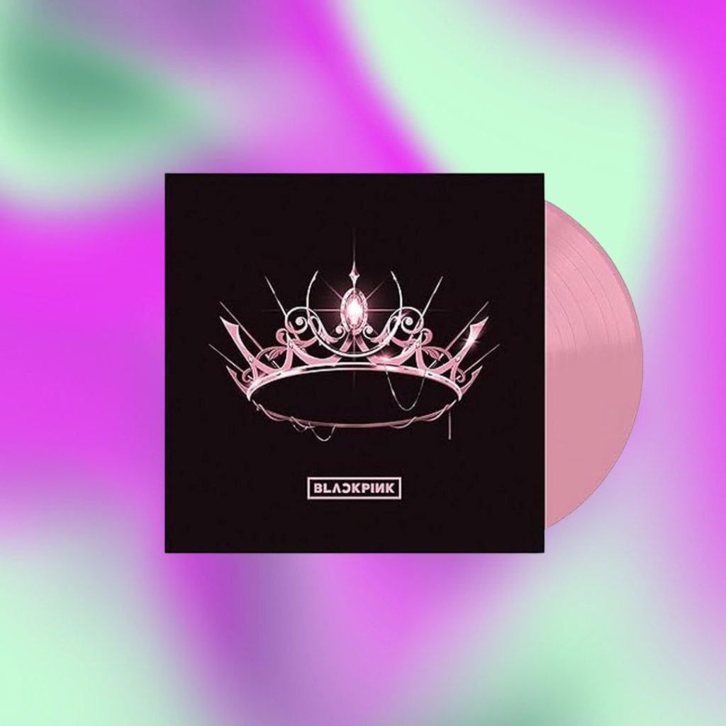 Capa do álbum THE ALBUM de BLACKPINK. Fundo colorido.