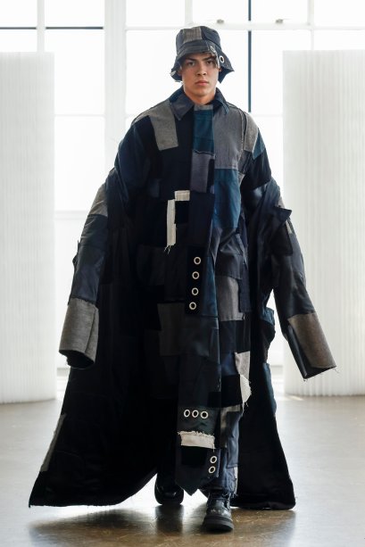 Estilista Gabrielle Pilotto apresenta coleção 'Suture' Estilista Gabrielle Pilotto apresenta coleção 'Suture'