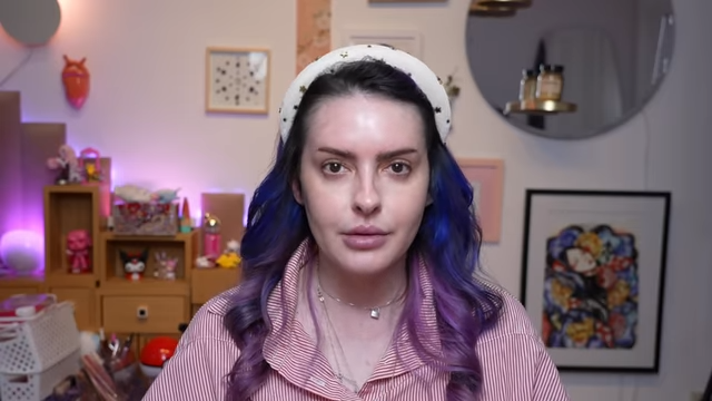 Karen Bachini recebe notificação extrajudicial da WePink por vídeo repercutindo reações adversas ao sérum da marca.