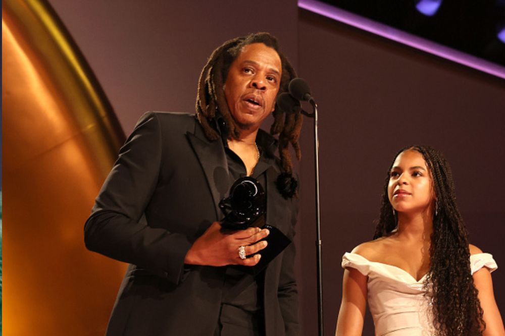 Jay-Z e Blue Ivy no 66º Grammy Awards Jay-Z e Blue Ivy no 66º Grammy Awards