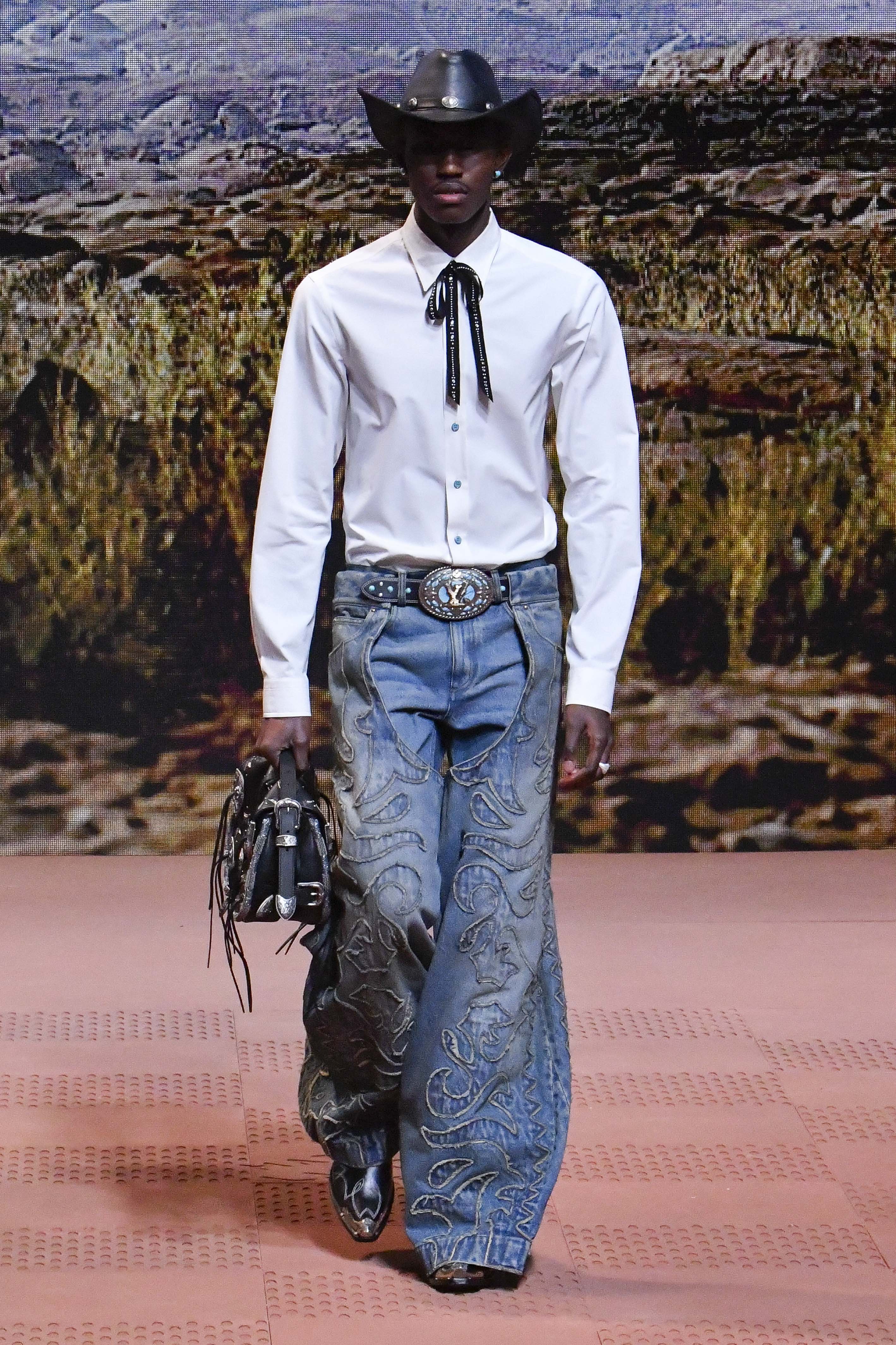 Desfile de outono-inverno 2024-2025 da Louis Vuitton na semana de moda masculina de Paris, em janeiro