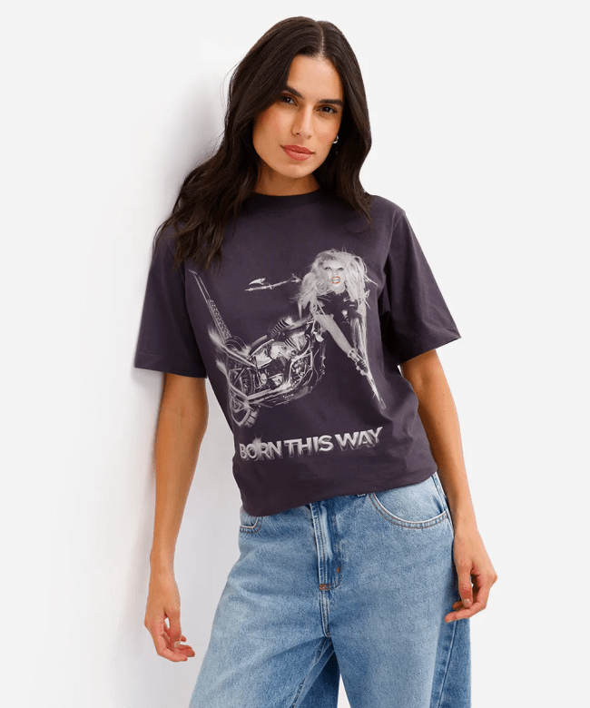 camiseta cinza lady gaga