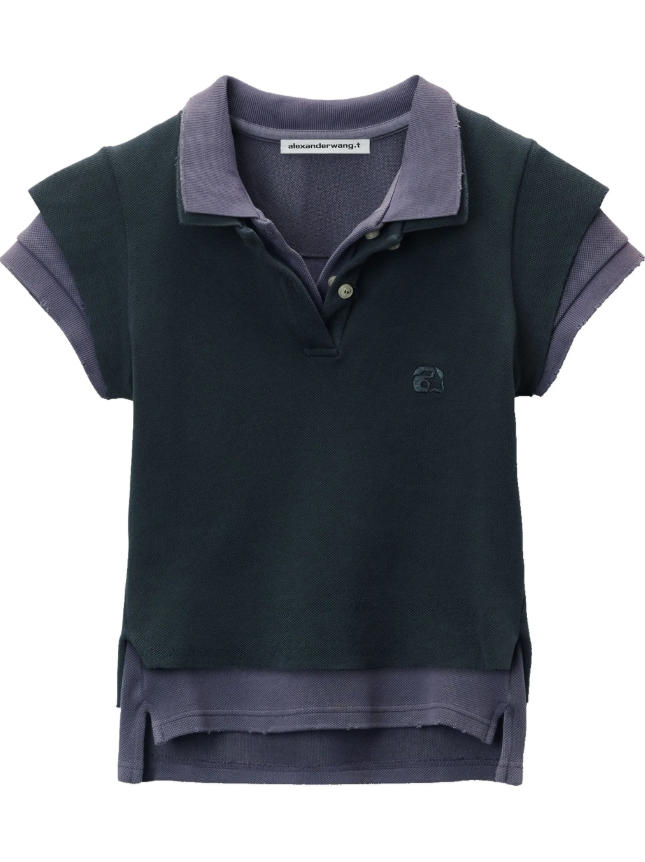 Camisa polo dupla Alexander Wang usada por Rihanna