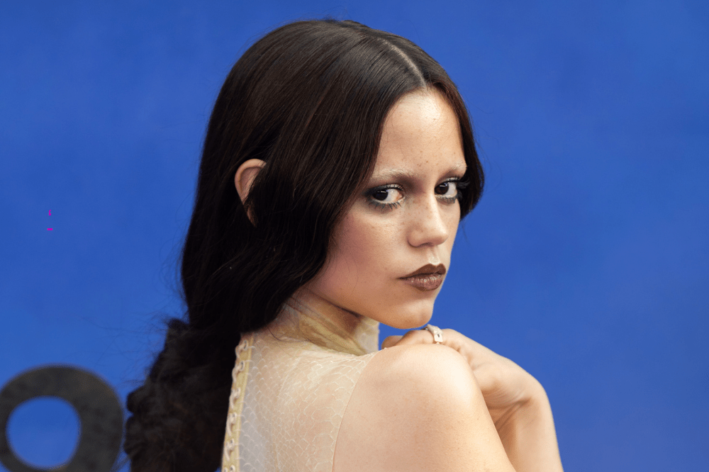 jenna ortega maquiagem wandinha